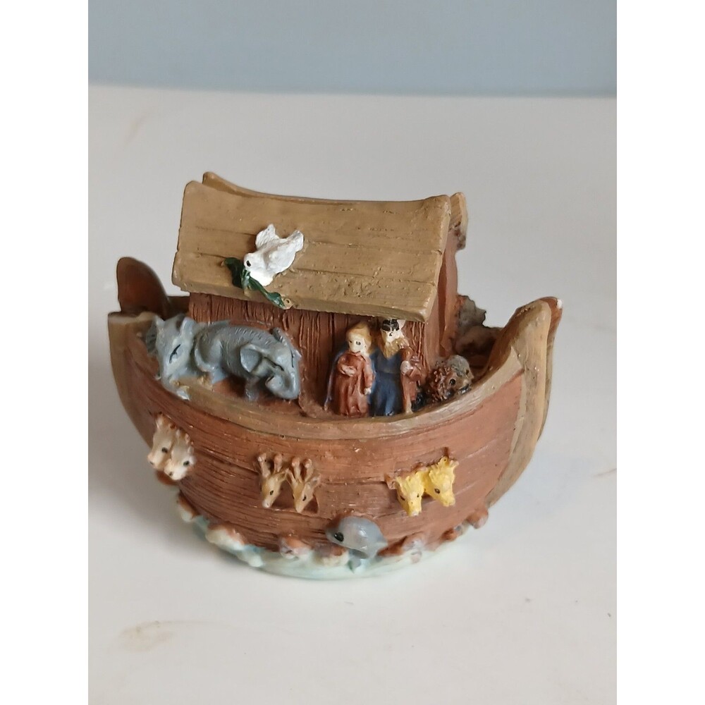 Vintage Resin Noah's Ark Hinged Diorama Inside